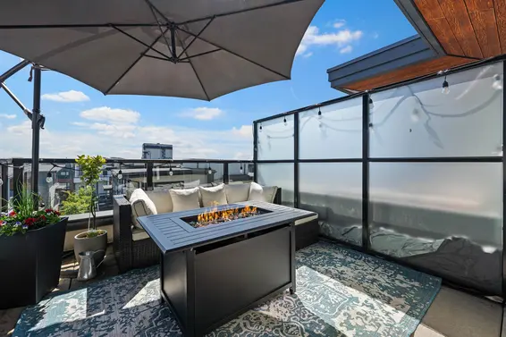 23 533 East 3rd Street, North Vancouver For Sale - image 17