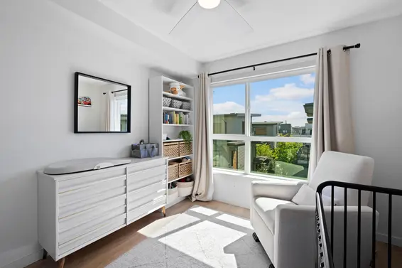 23 533 East 3rd Street, North Vancouver For Sale - image 27