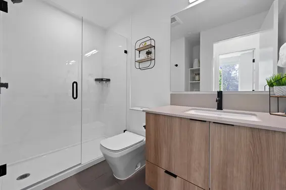 23 533 East 3rd Street, North Vancouver For Sale - image 32