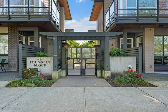 23 533 East 3rd Street, North Vancouver For Sale - image 38