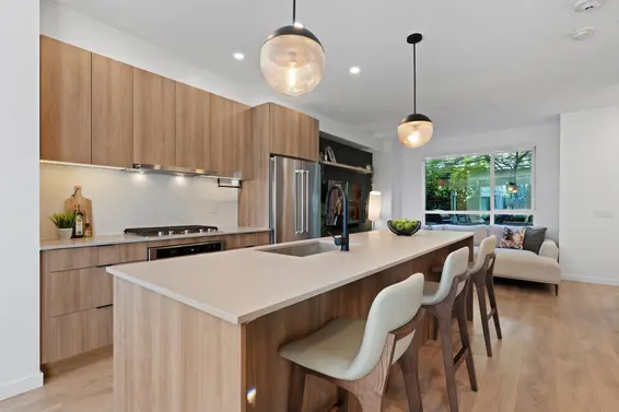 23 533 East 3rd Street, North Vancouver For Sale - image 9