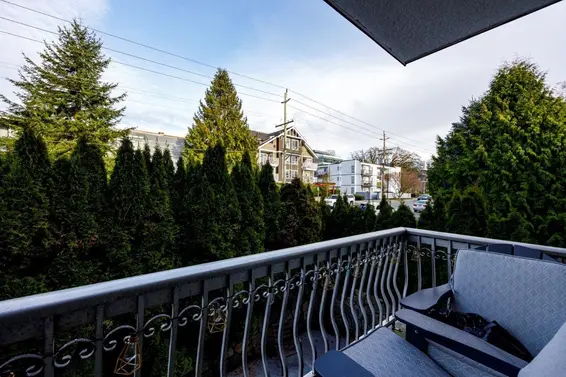201 135 West 21st Street, North Vancouver For Sale - image 4
