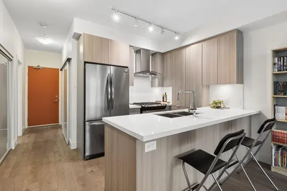 318 3602 Aldercrest Drive, North Vancouver For Sale - image 7
