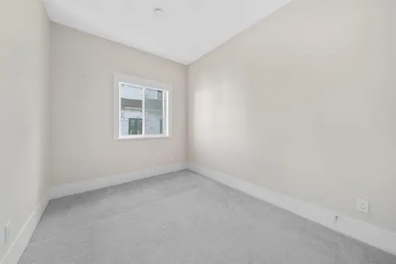 2 330 West 14th Street, North Vancouver For Sale - image 18
