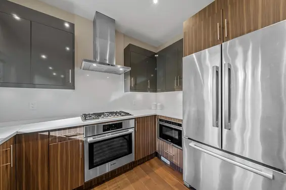 2 330 West 14th Street, North Vancouver For Sale - image 6