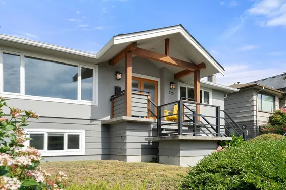 728 East 6th Street, North Vancouver For Sale - image 2