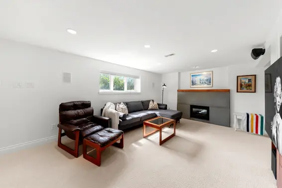 728 East 6th Street, North Vancouver For Sale - image 23