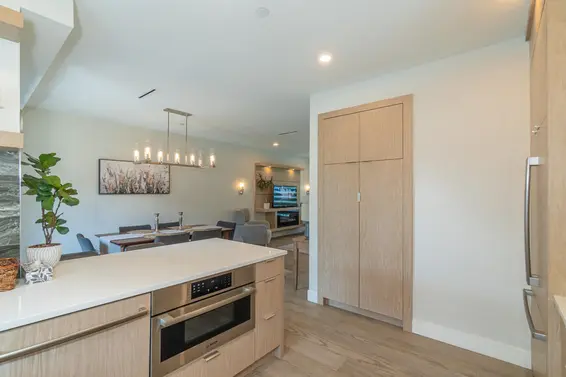 11 933 Premier Street, North Vancouver For Sale - image 20