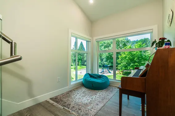 11 933 Premier Street, North Vancouver For Sale - image 26