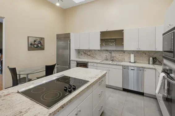 1439 Sandhurst Place, West Vancouver For Sale - image 17