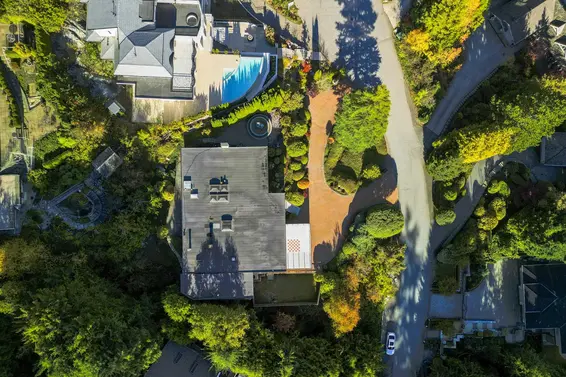 1439 Sandhurst Place, West Vancouver For Sale - image 37