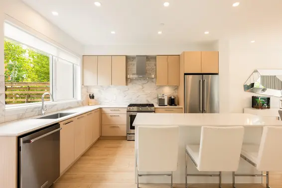 79 590 Lile Drive, North Vancouver For Sale - image 3