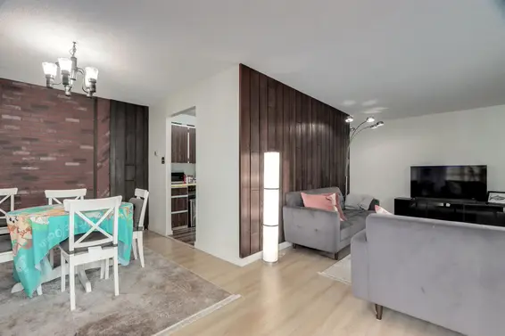 1004 2024 Fullerton Avenue, North Vancouver For Sale - image 8
