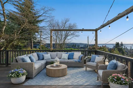 1073 Clyde Avenue, West Vancouver For Sale - image 1