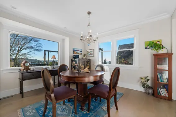 1073 Clyde Avenue, West Vancouver For Sale - image 7