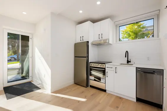 TH6 610 East 3rd Street, North Vancouver For Sale - image 31