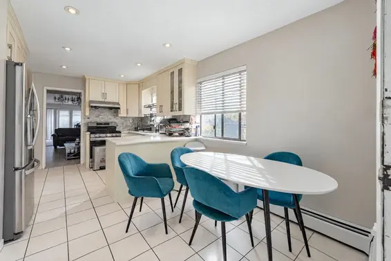 580 West 29th Street, North Vancouver For Sale - image 11