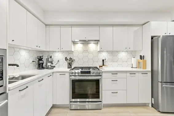 305 1519 Crown Street, North Vancouver For Sale - image 14