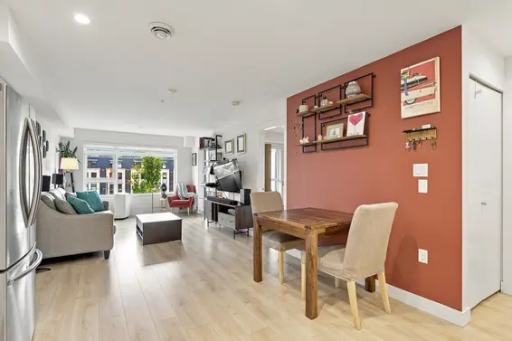 305 1519 Crown Street, North Vancouver For Sale - image 15