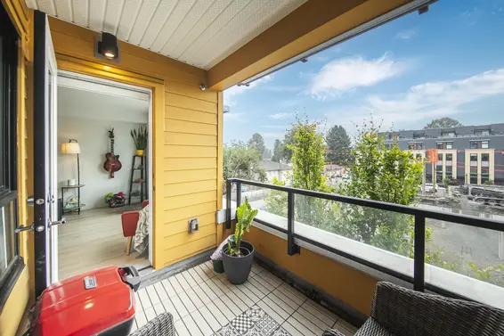 305 1519 Crown Street, North Vancouver For Sale - image 19
