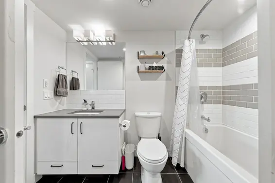 305 1519 Crown Street, North Vancouver For Sale - image 29