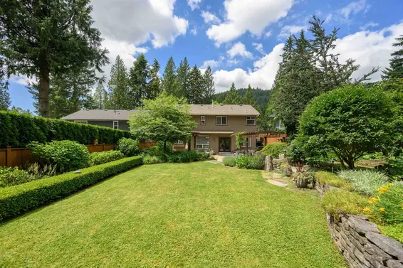 4532 Ramsay Road, North Vancouver For Sale - image 3