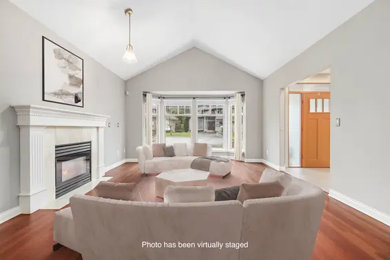 1279 Eldon Road, North Vancouver For Sale - image 3