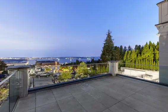 2185 Westhill Wynd, West Vancouver For Sale - image 38