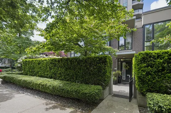 153 West 2nd Street, North Vancouver For Sale - image 32