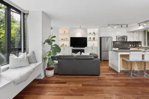 153 West 2nd Street, North Vancouver For Sale - image 4