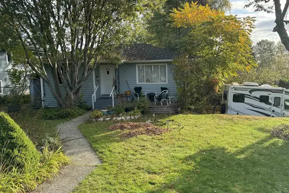 612 Hendry Avenue, North Vancouver