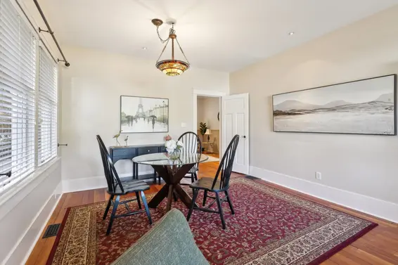 3391 Mountain Highway, North Vancouver For Sale - image 16