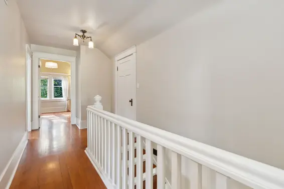 3391 Mountain Highway, North Vancouver For Sale - image 23