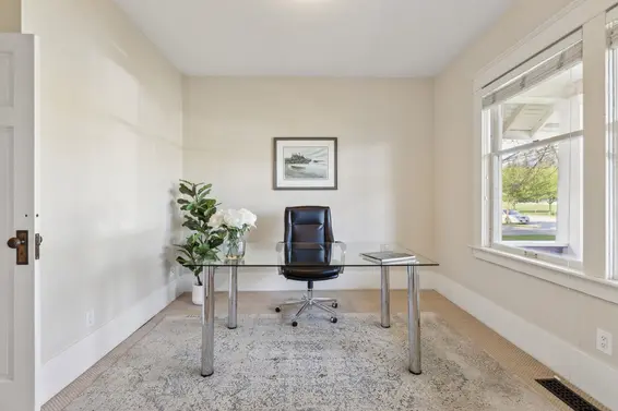 3391 Mountain Highway, North Vancouver For Sale - image 28