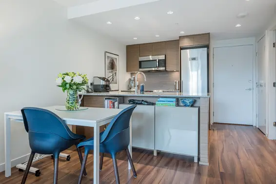 319 135 East 17th Street, North Vancouver For Sale - image 10