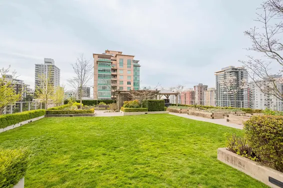 319 135 East 17th Street, North Vancouver For Sale - image 34