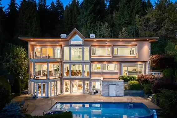 1562 Pinecrest Drive, West Vancouver