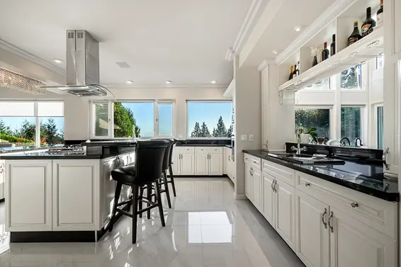 1562 Pinecrest Drive, West Vancouver For Sale - image 13