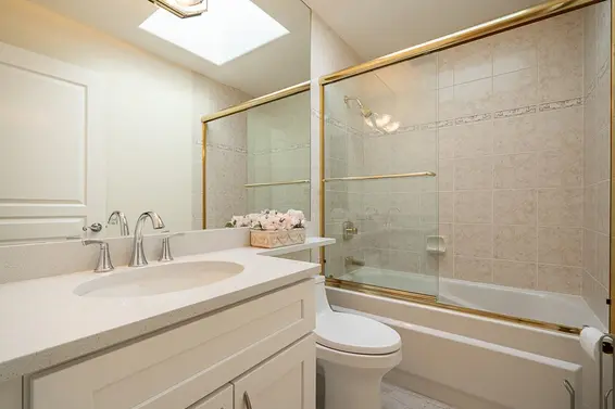 1562 Pinecrest Drive, West Vancouver For Sale - image 25