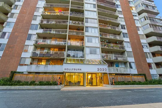 808 2020 Fullerton Avenue, North Vancouver