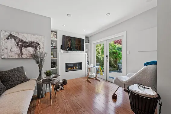 1098 Linnae Avenue, North Vancouver For Sale - image 19