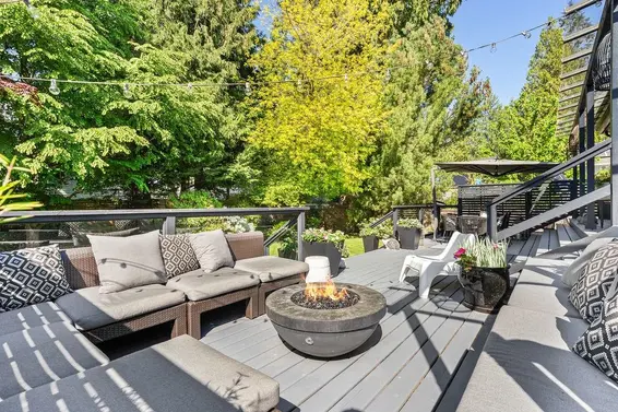 1098 Linnae Avenue, North Vancouver For Sale - image 37