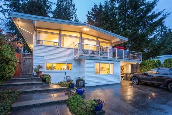 675 Plymouth Drive, North Vancouver