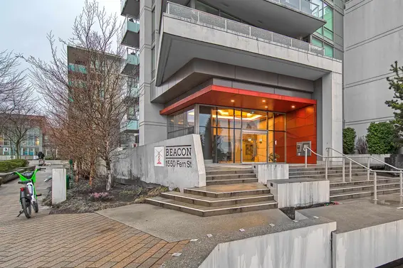 1107 1550 Fern Street, North Vancouver For Sale - image 3