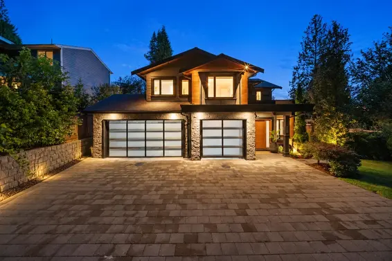 433 East Queens Road, North Vancouver For Sale - image 1