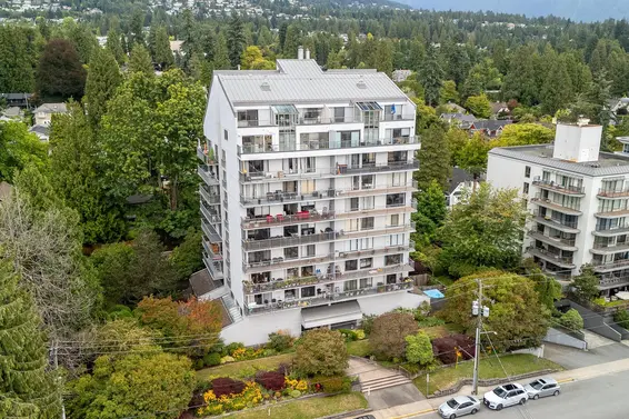 803 1745 Esquimalt Avenue, West Vancouver For Sale - image 2