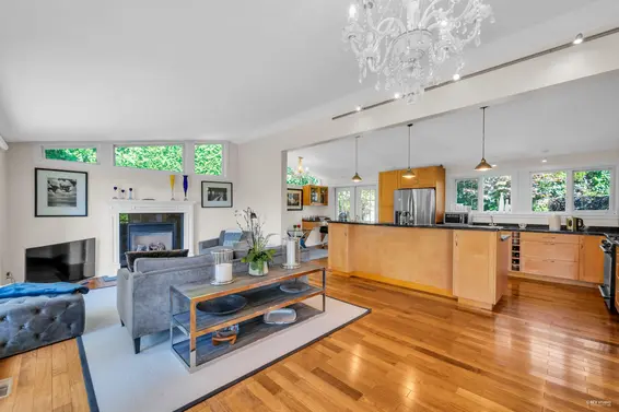 2085 Westdean Crescent, West Vancouver For Sale - image 10