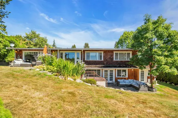 2085 Westdean Crescent, West Vancouver For Sale - image 2