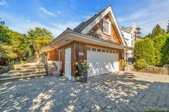 2085 Westdean Crescent, West Vancouver For Sale - image 28