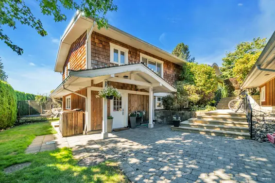 2085 Westdean Crescent, West Vancouver For Sale - image 30
